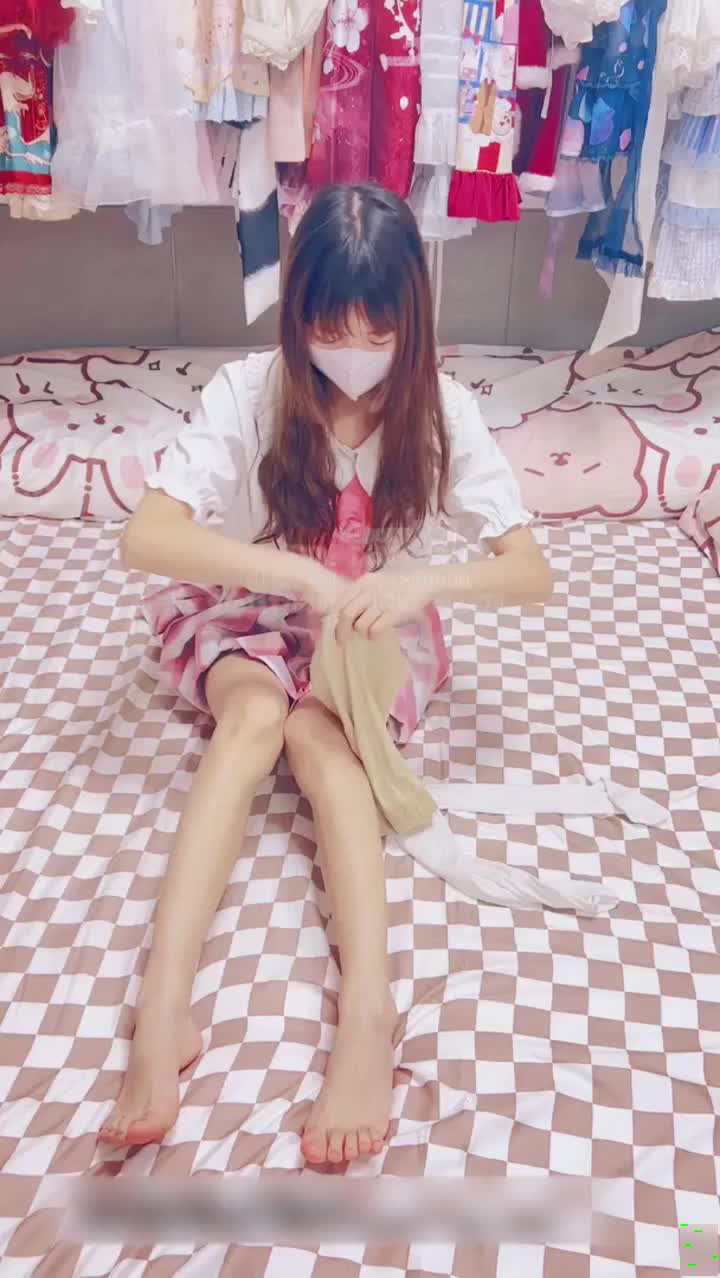 ✅JK小仙女✅粉色小椿jk裙 全程白色拼接丝袜啪啪 甜美极品美女不想被当成公主，只想做母狗让哥哥高兴~