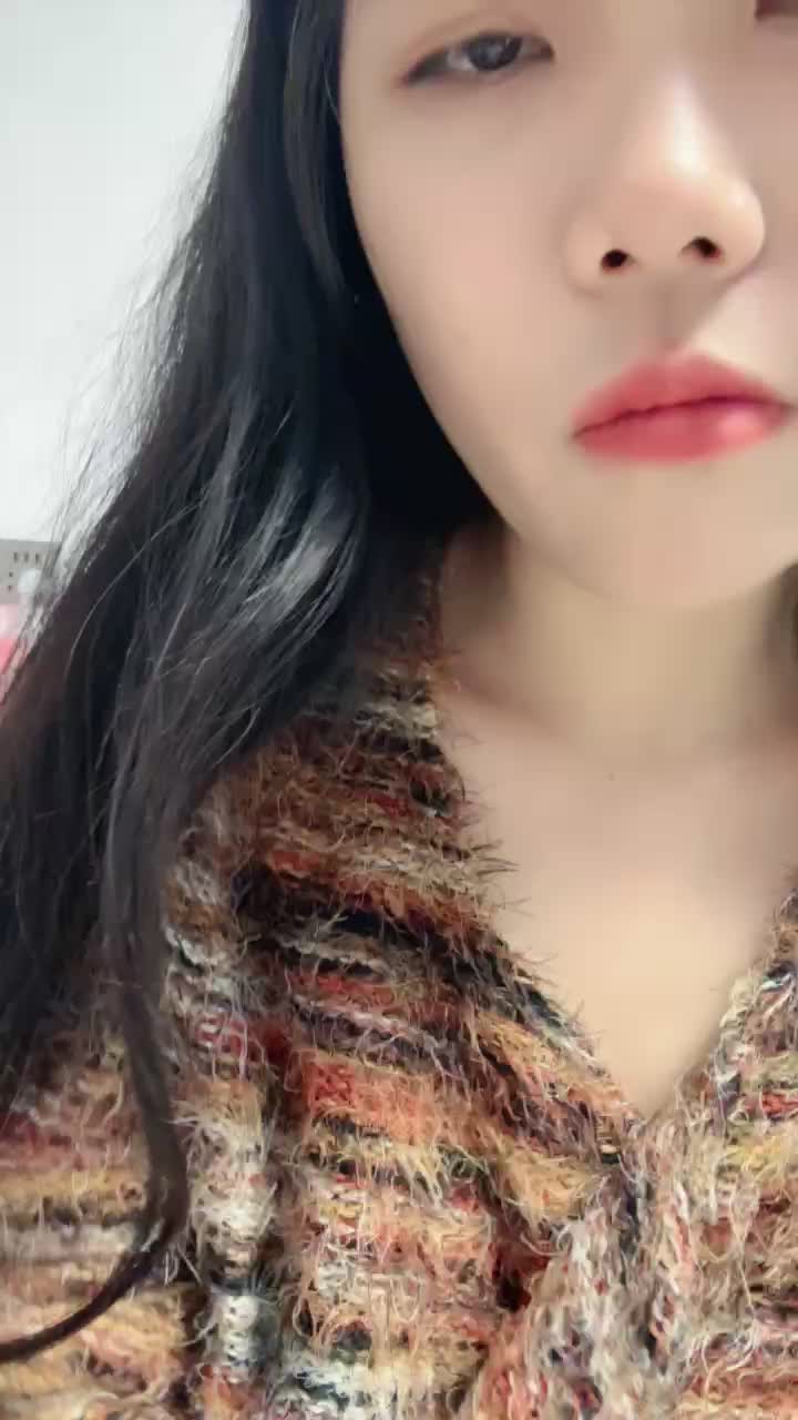 二零二五十月三十一_邻家小表姐1